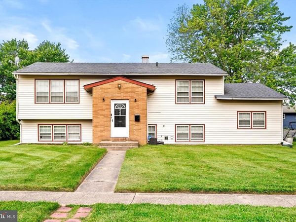 245 VILLANOVA AVENUE, PEMBERTON, NJ 08068