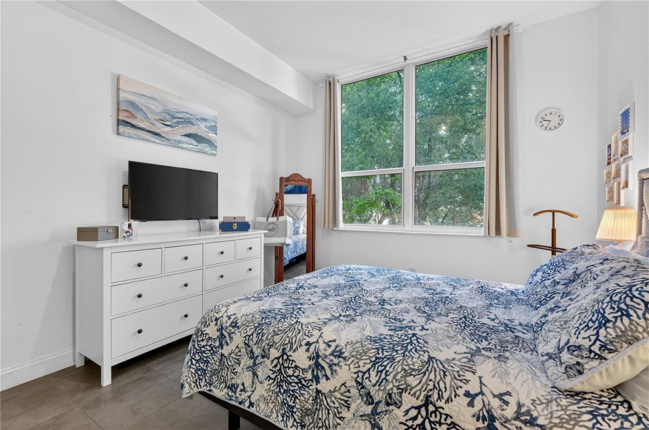 31 SE 5th Street , Unit 203, Miami, FL 33131 Photo