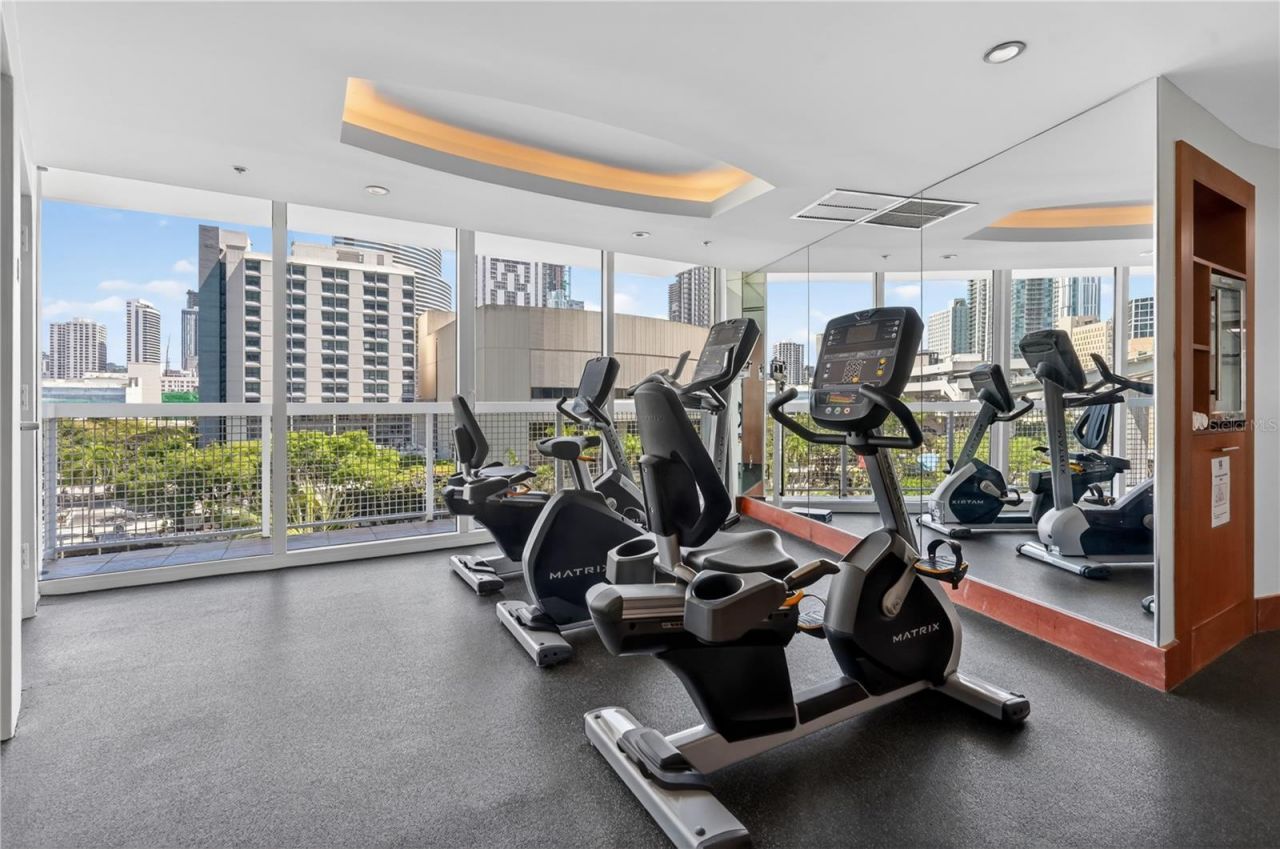 31 SE 5th Street , Unit 203, Miami, FL 33131 Photo