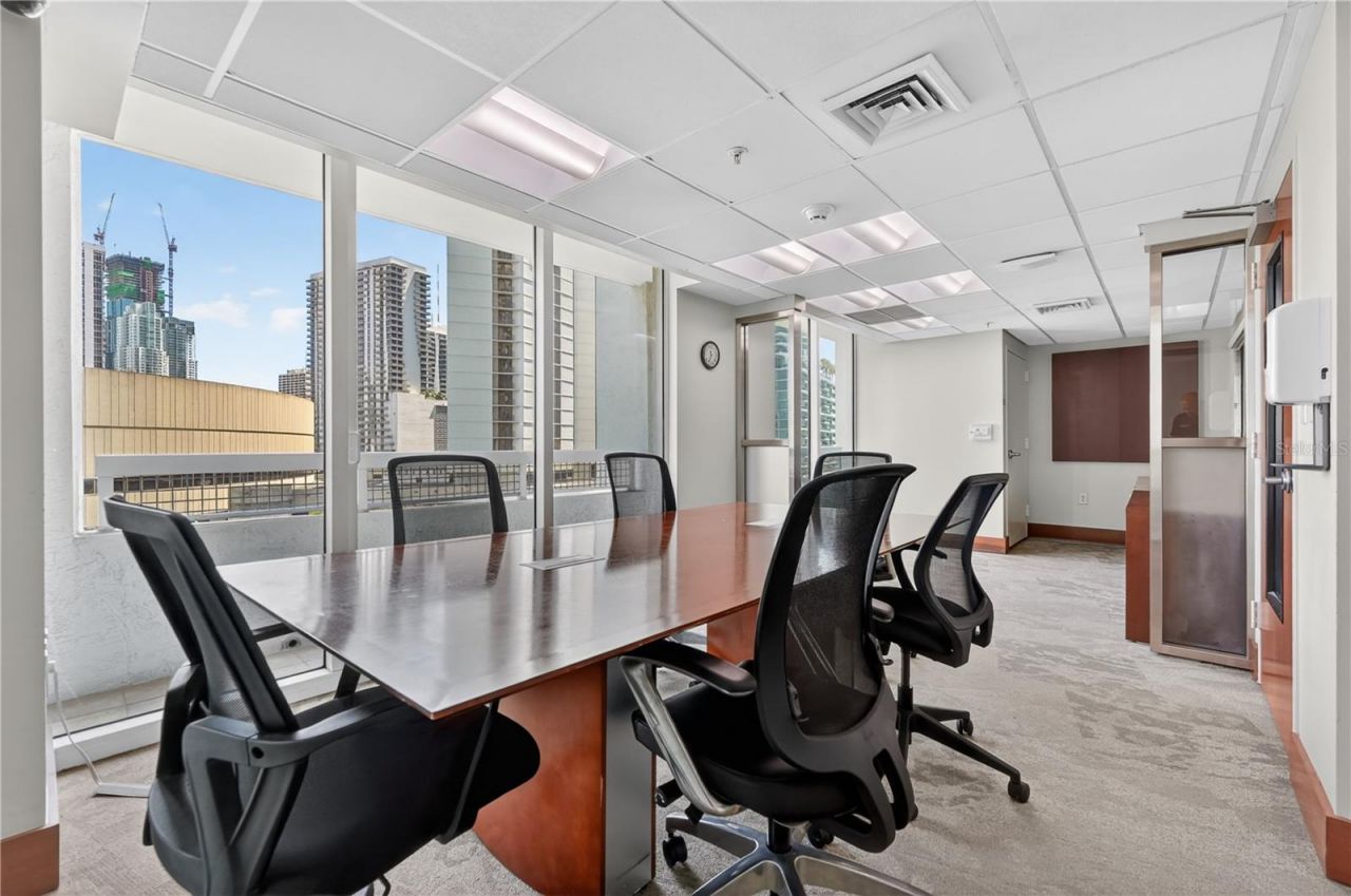 31 SE 5th Street , Unit 203, Miami, FL 33131 Photo