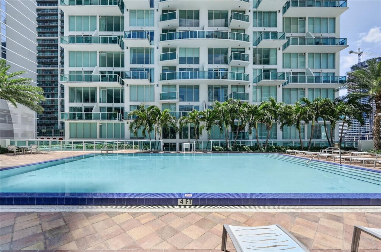 31 SE 5th Street , Unit 203, Miami, FL 33131 Photo