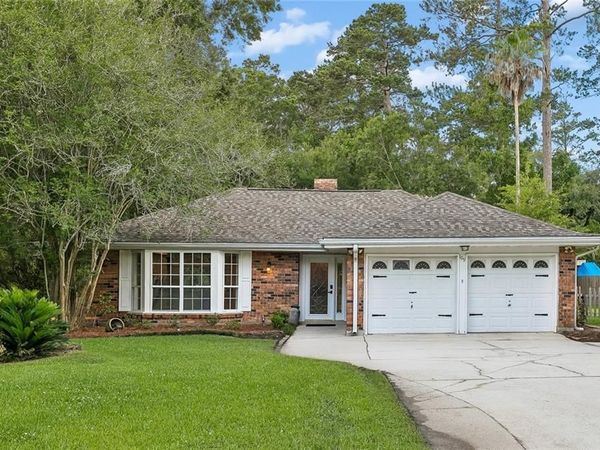 109 LAURELWOOD Drive, Covington, LA 70433