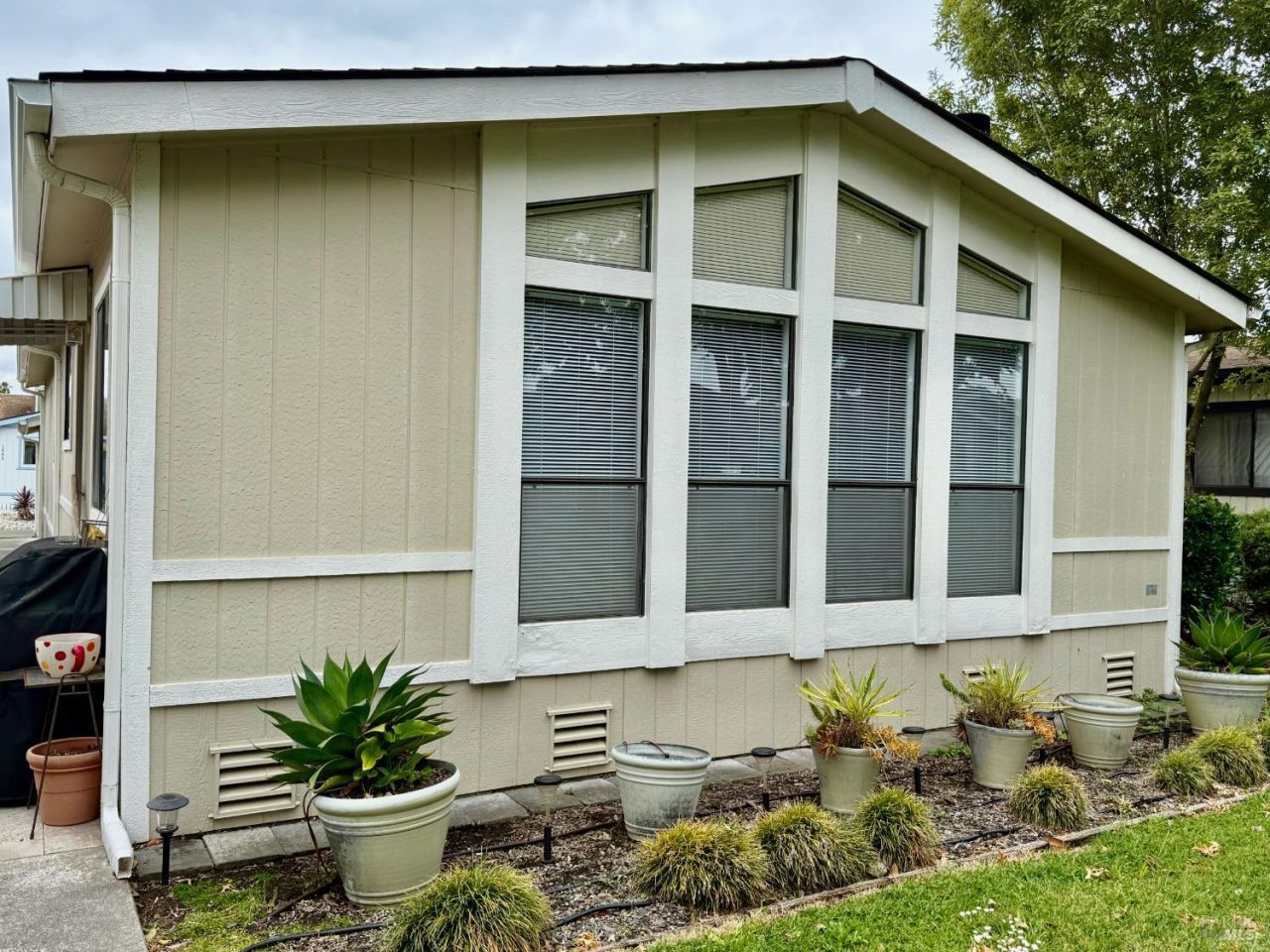 1556 Royal Oak Drive, Petaluma, CA 94954 Main Photo
