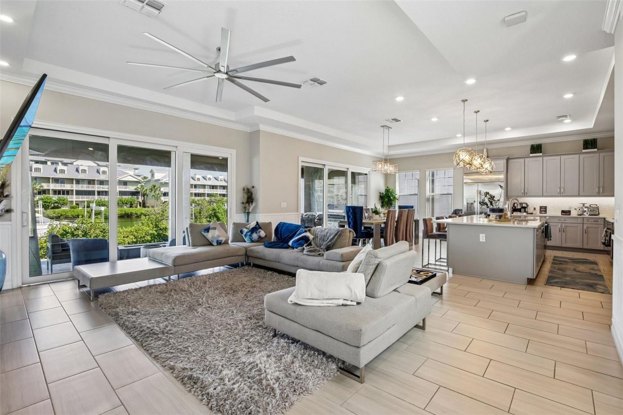 3110 Christophers Watch Lane, Ruskin, FL 33570 Photo