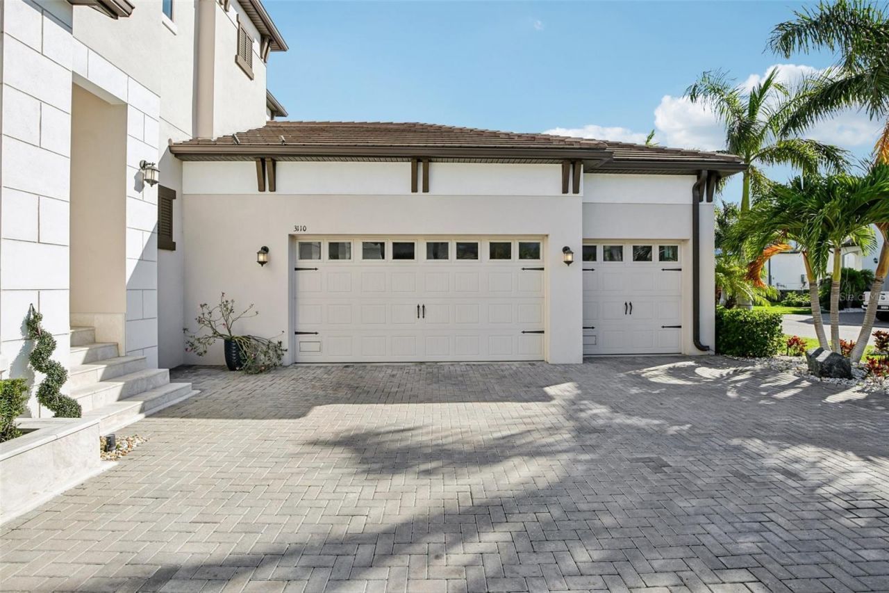 3110 Christophers Watch Lane, Ruskin, FL 33570 Photo