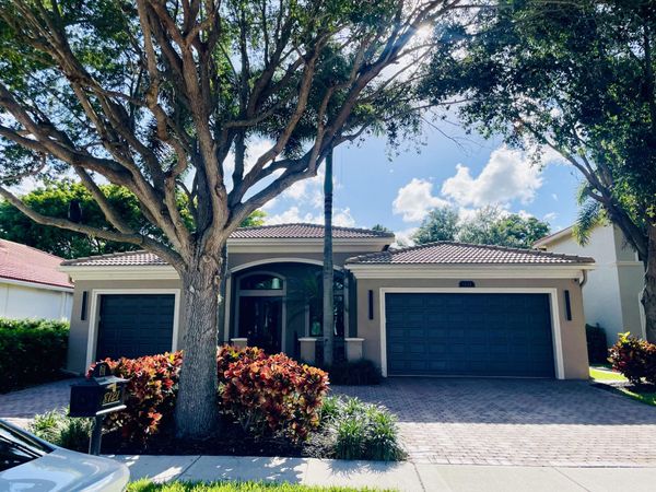 8121 Ferentino Pass, Delray Beach, FL 33446
