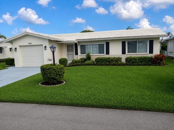 1590 SW 14th Avenue, Boynton Beach, FL 33426