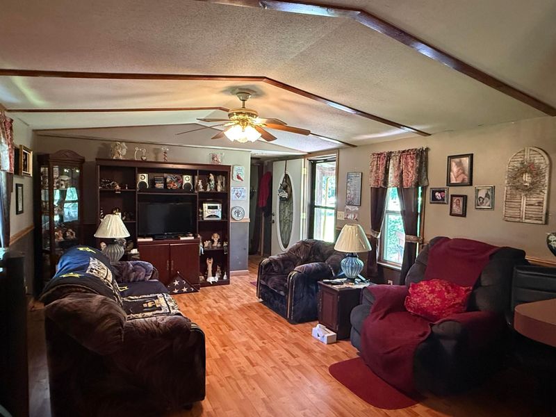 215 W Mound Street , Sabina, OH 45169 Photo 10