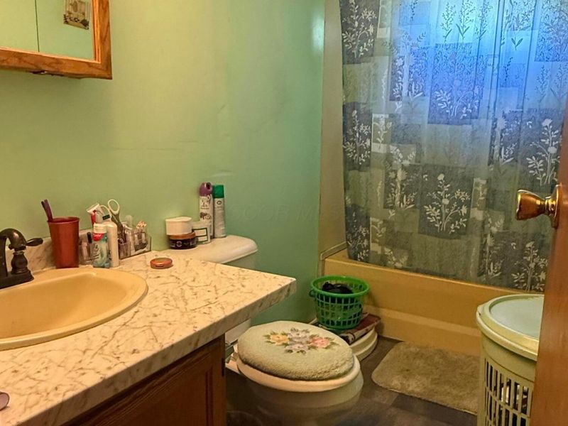 215 W Mound Street , Sabina, OH 45169 Photo 12