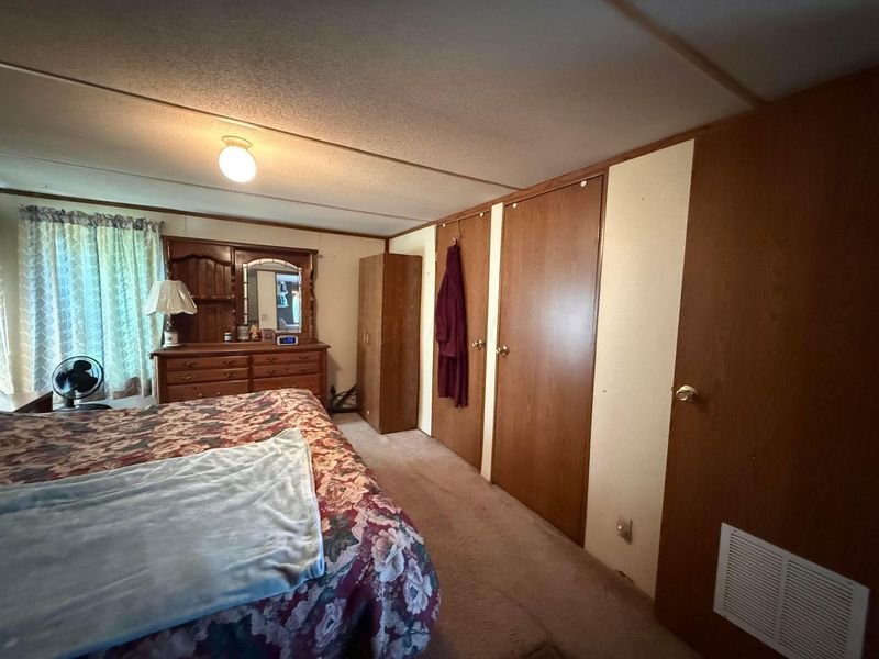 215 W Mound Street , Sabina, OH 45169 Photo 17