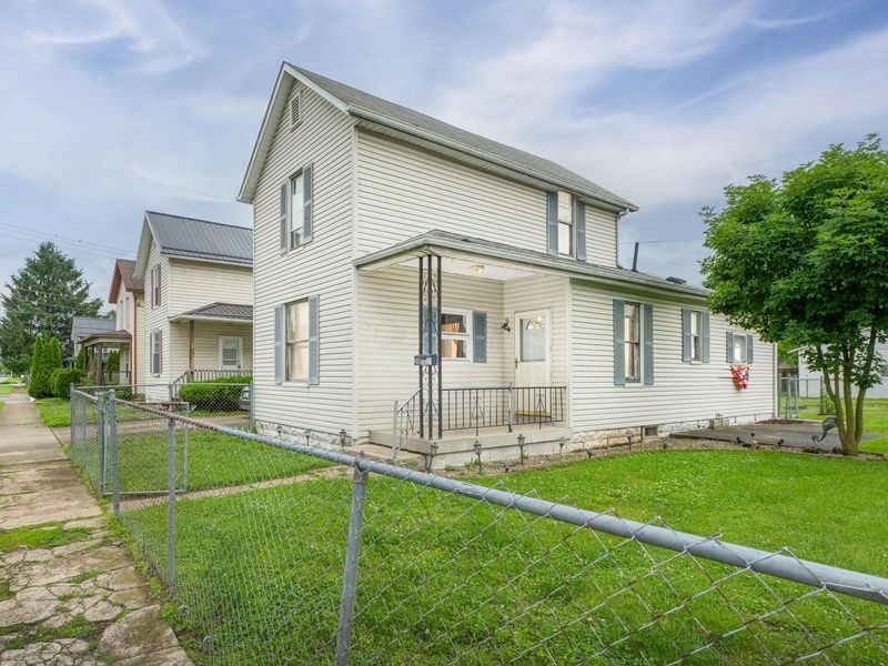 210 W Shields Street , Newark, OH 43055 Photo 2