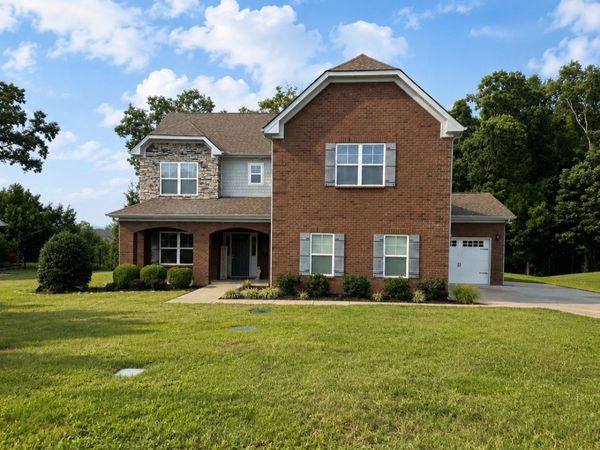 1509 Lila Dr , Murfreesboro, TN 37128