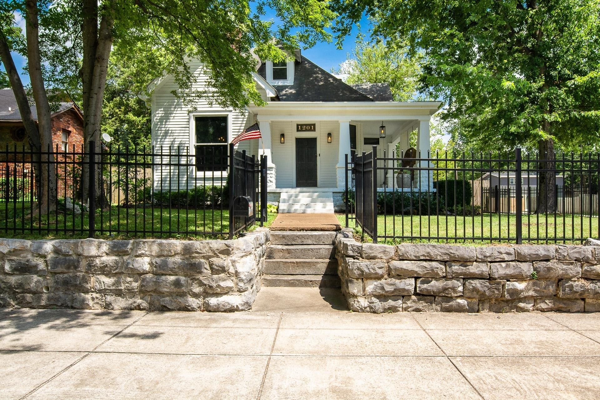 1201 Meridian St, Nashville, TN 37207 Main Photo