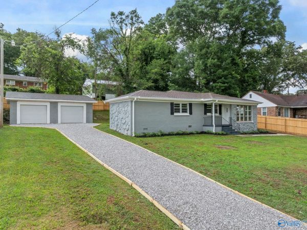 1014 Madison Avenue, Tuscumbia, AL 35674