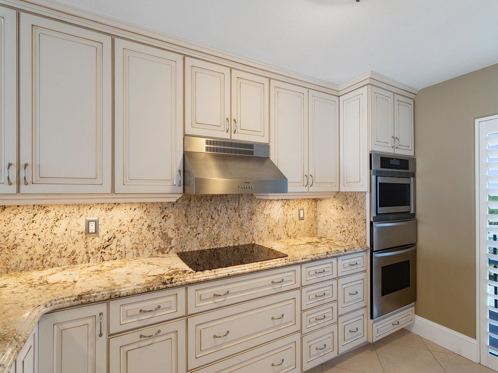 4141 Ocean Drive, Unit 507, Vero Beach, FL 32963 Photo