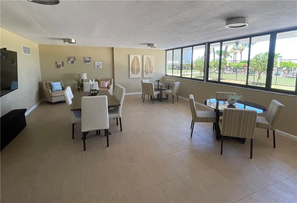 4141 Ocean Drive, Unit 507, Vero Beach, FL 32963 Photo