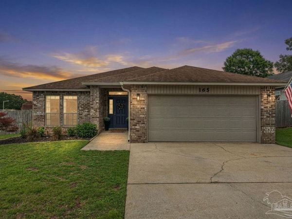 165 Millet Cir, Cantonment, FL 32533