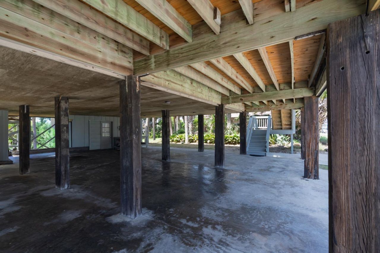 111 Palmetto Boulevard Photo 32