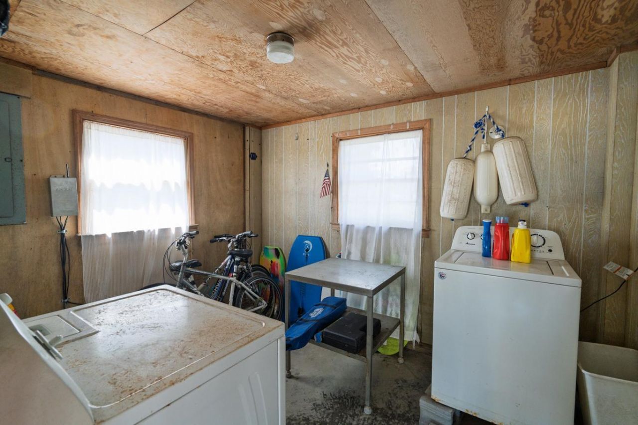 111 Palmetto Boulevard Photo 36