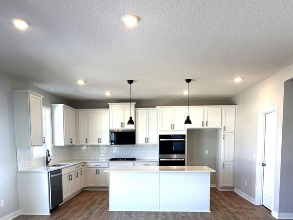 921 Foxglove Terrace, Waconia, MN 55387