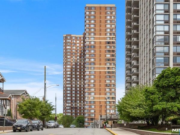 100 Old Palisade Road 3215, Unit 3215, FORT LEE, NJ 07024
