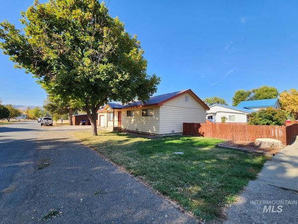 106 E Whiteley, Council, ID 83612