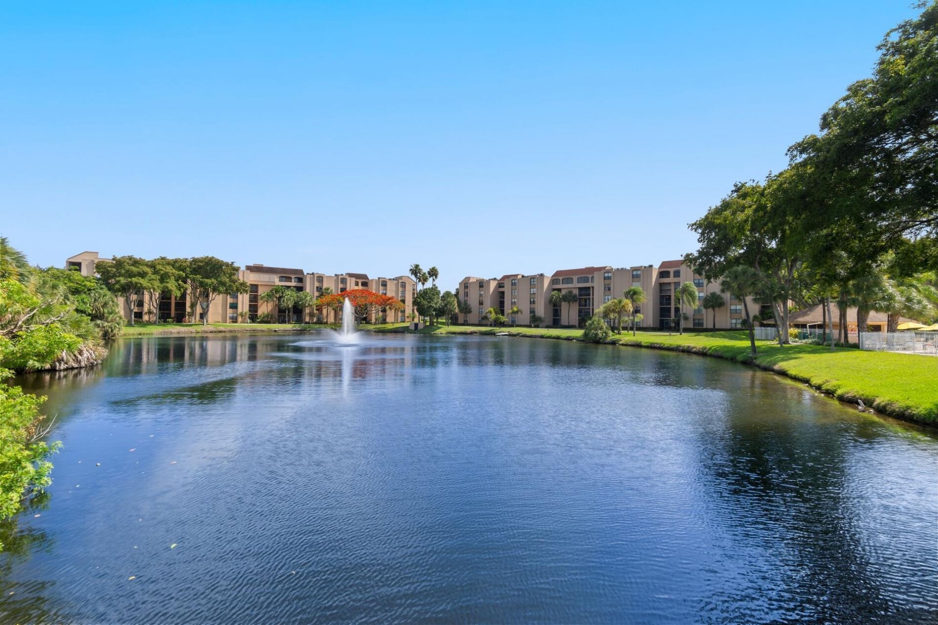 2455 Lindell Boulevard, Unit 3103, Delray Beach, FL 33444 Photo