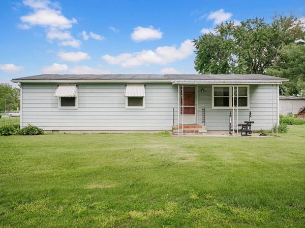 1815 1/2 N Ewing Street, Seymour, IN 47274
