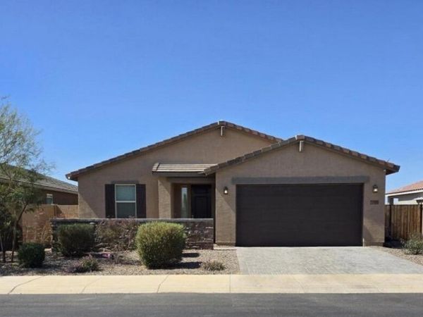 37100 N Rhinelander Drive, San Tan Valley, AZ 85140