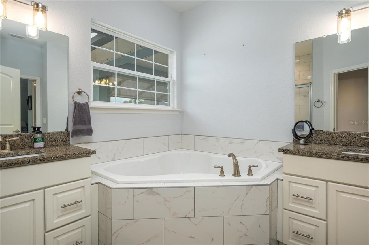 139 Bentley Oaks Boulevard, Auburndale, FL 33823 Photo