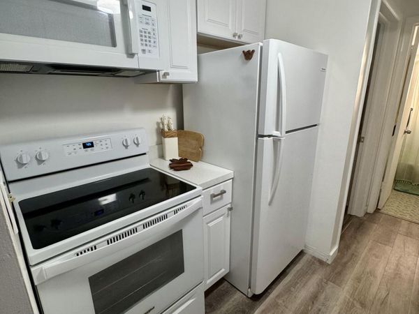 113 N Lakeside Drive, Unit 3, Lake Worth Beach, FL 33460