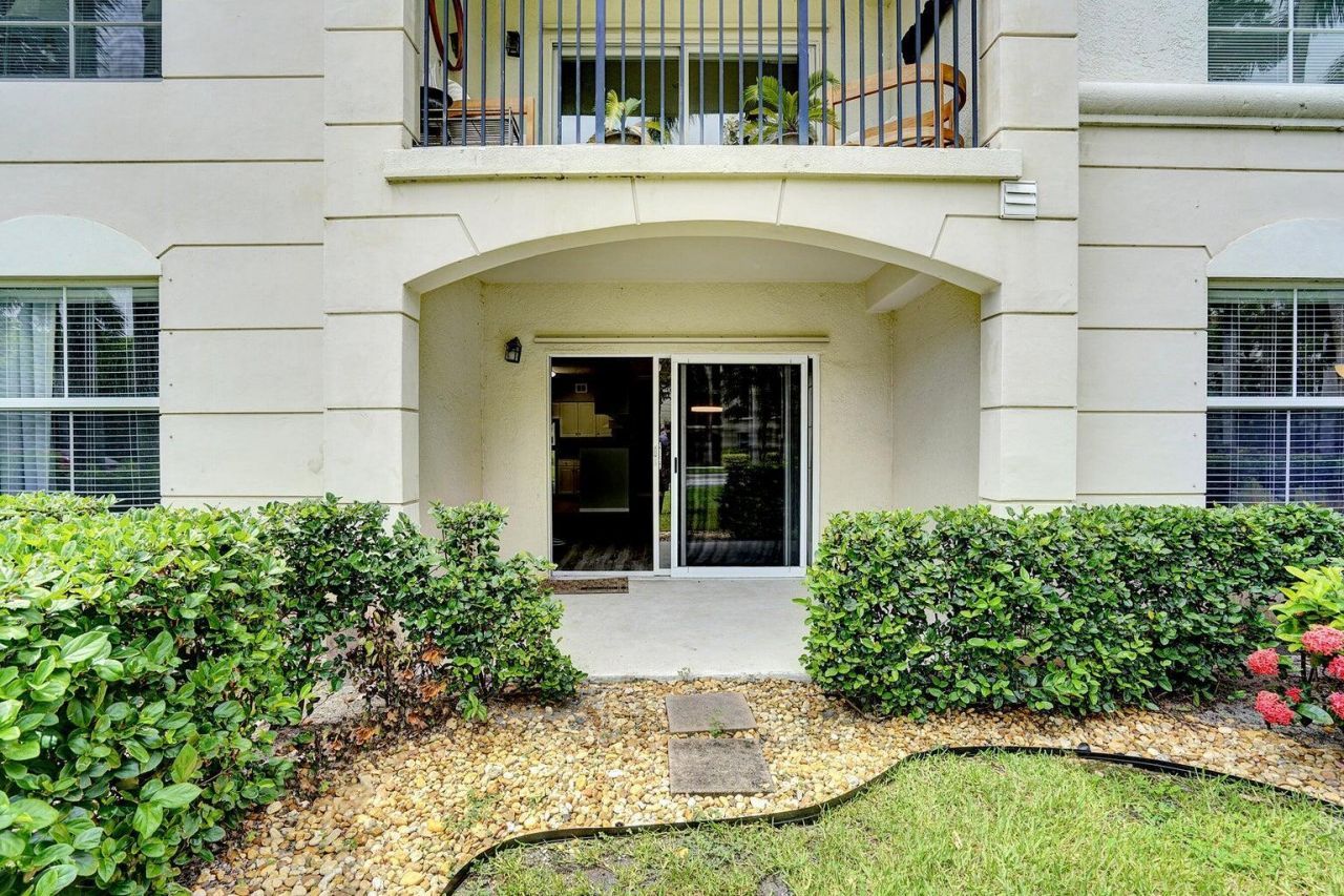 1106 Tuscany Way, Boynton Beach, FL 33435 Photo