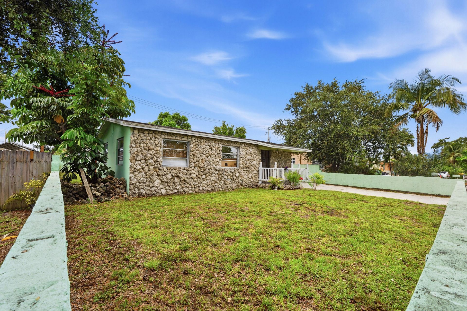 6404 Oak Street, Hollywood, FL 33024 Photo