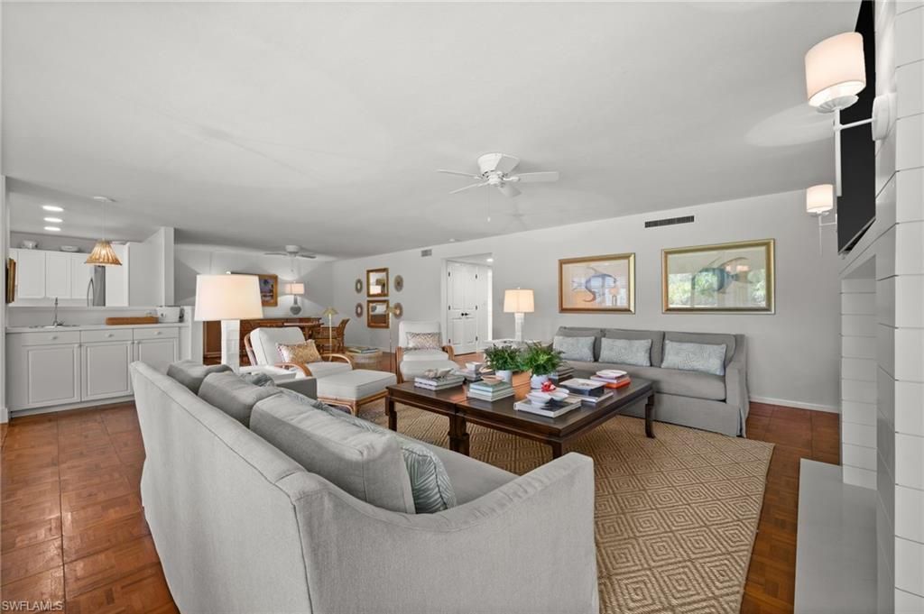 100 Tall Pine Ln, Unit 1101, Naples, FL 34105 Photo