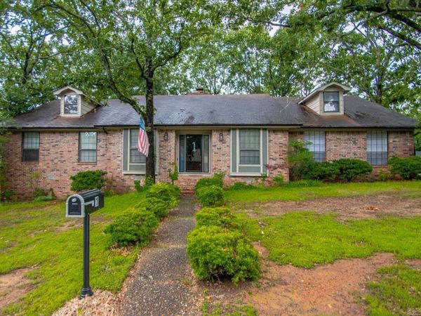 1 Cedar Creek Court , North Little Rock, AR 72116