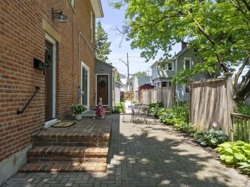 480 Reinhard Avenue, Columbus, OH 43206 Photo 2