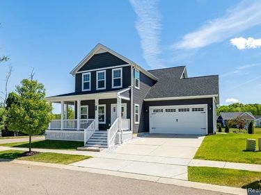 9261 Regency Boulevard, Hamburg Twp, MI 48169