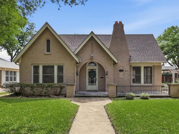 2701 Waits Avenue , Fort Worth, TX 76109