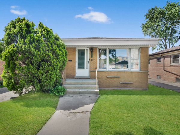 4313 W 77th Place W, Chicago, IL 60652