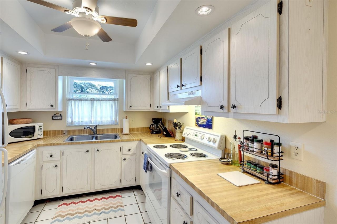 5602 12th Avenue W, Unit 5602, Bradenton, FL 34209 Photo