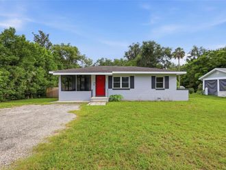 320 W GRAVES AVENUE Orange City, FL 32763