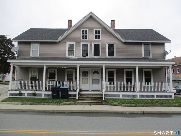 105 Woodstock , Putnam, CT 06260