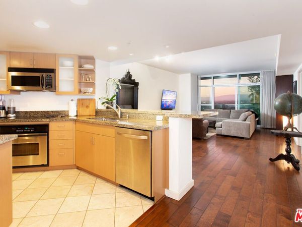 13700 Marina Pointe Drive, Unit 1507, Marina Del Rey, CA 90292