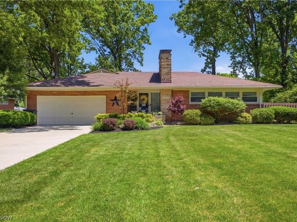 277 Marwood Drive SE, Warren, OH 44484