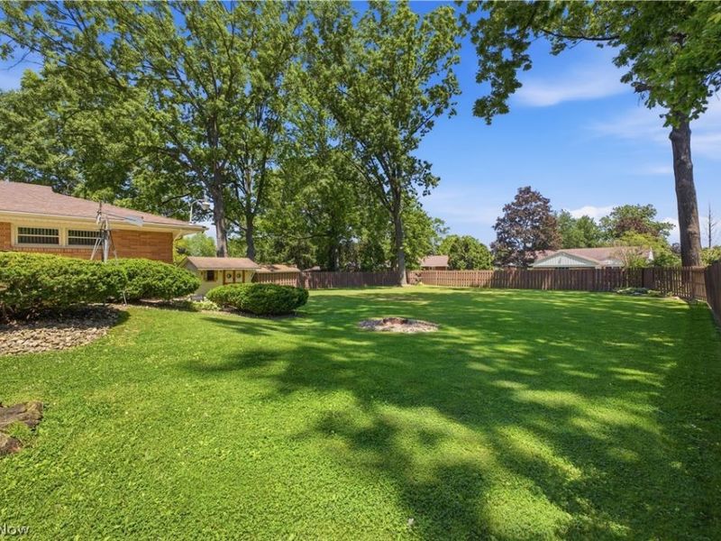 277 Marwood Drive SE, Warren, OH 44484 Photo 34