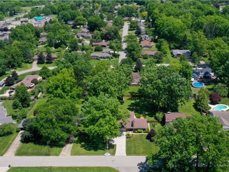 277 Marwood Drive SE, Warren, OH 44484 Photo 5