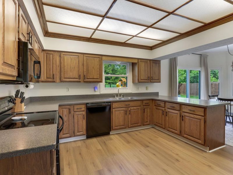 8538 Chateau Drive, Pickerington, OH 43147 Photo 14