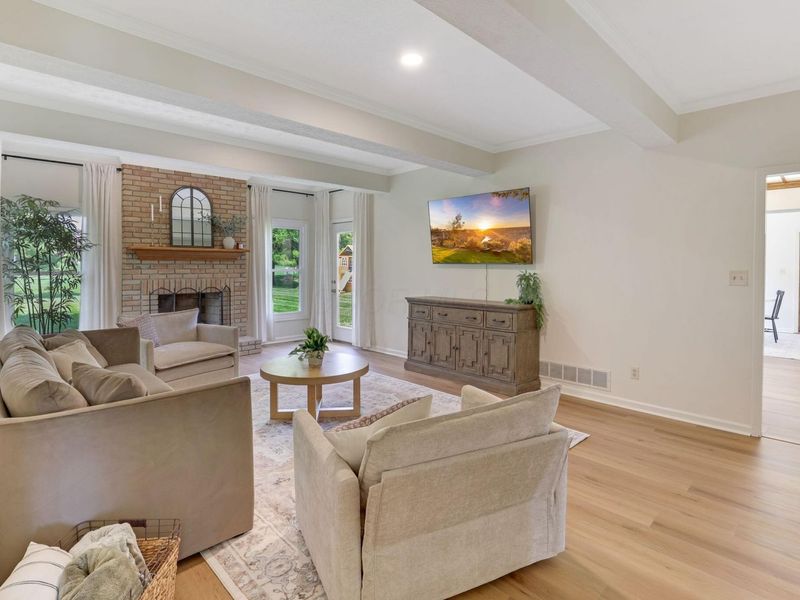 8538 Chateau Drive, Pickerington, OH 43147 Photo 4
