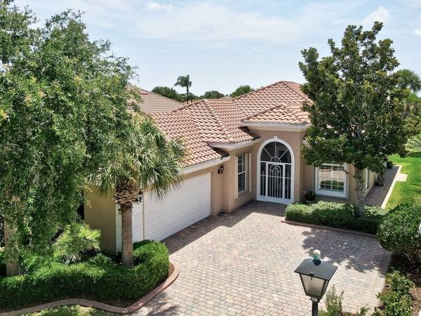 5188 Eleuthra Circle, Vero Beach, FL 32967