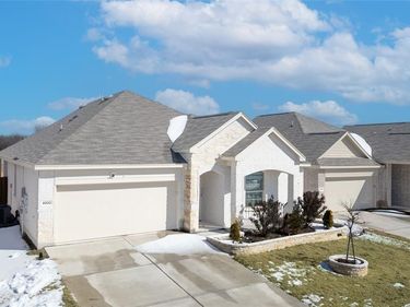 6932 Falconer Way, Fort Worth, TX 76179